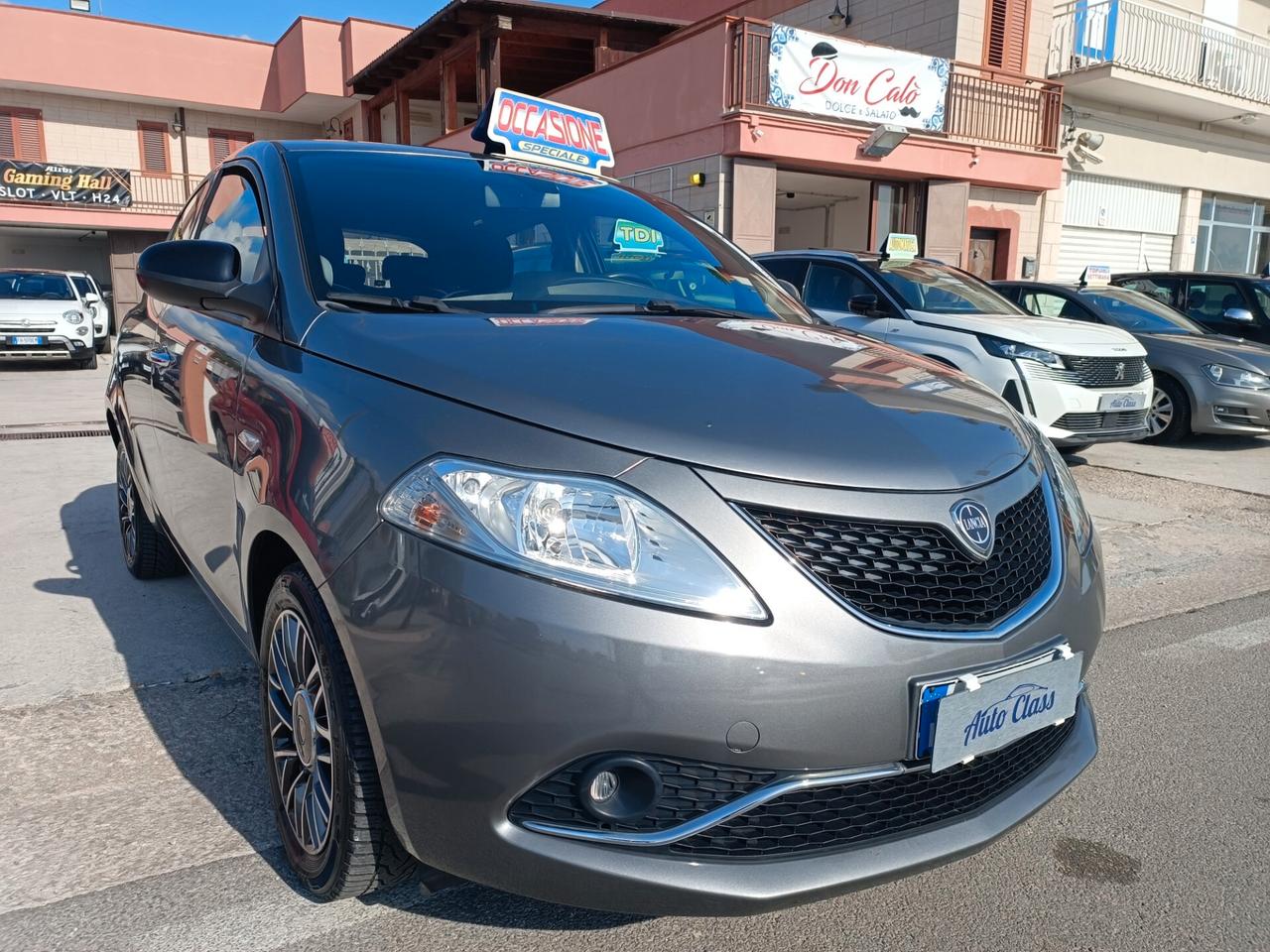 Lancia Ypsilon 1.2 69 CV 5 porte GPL Ecochic Platinum