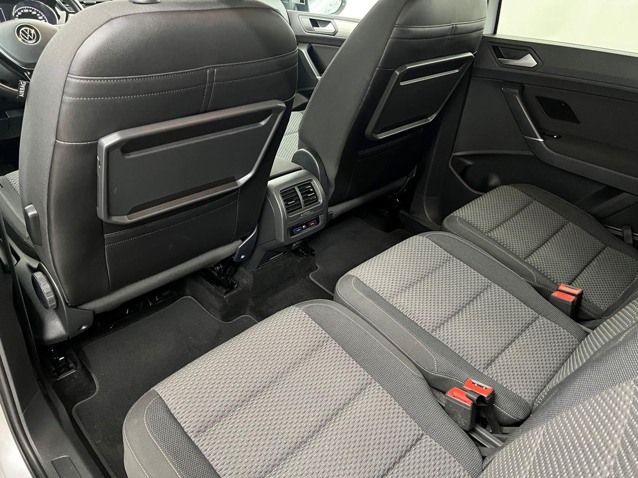 VOLKSWAGEN Touran III 2015 Touran 2.0 tdi Business 122cv