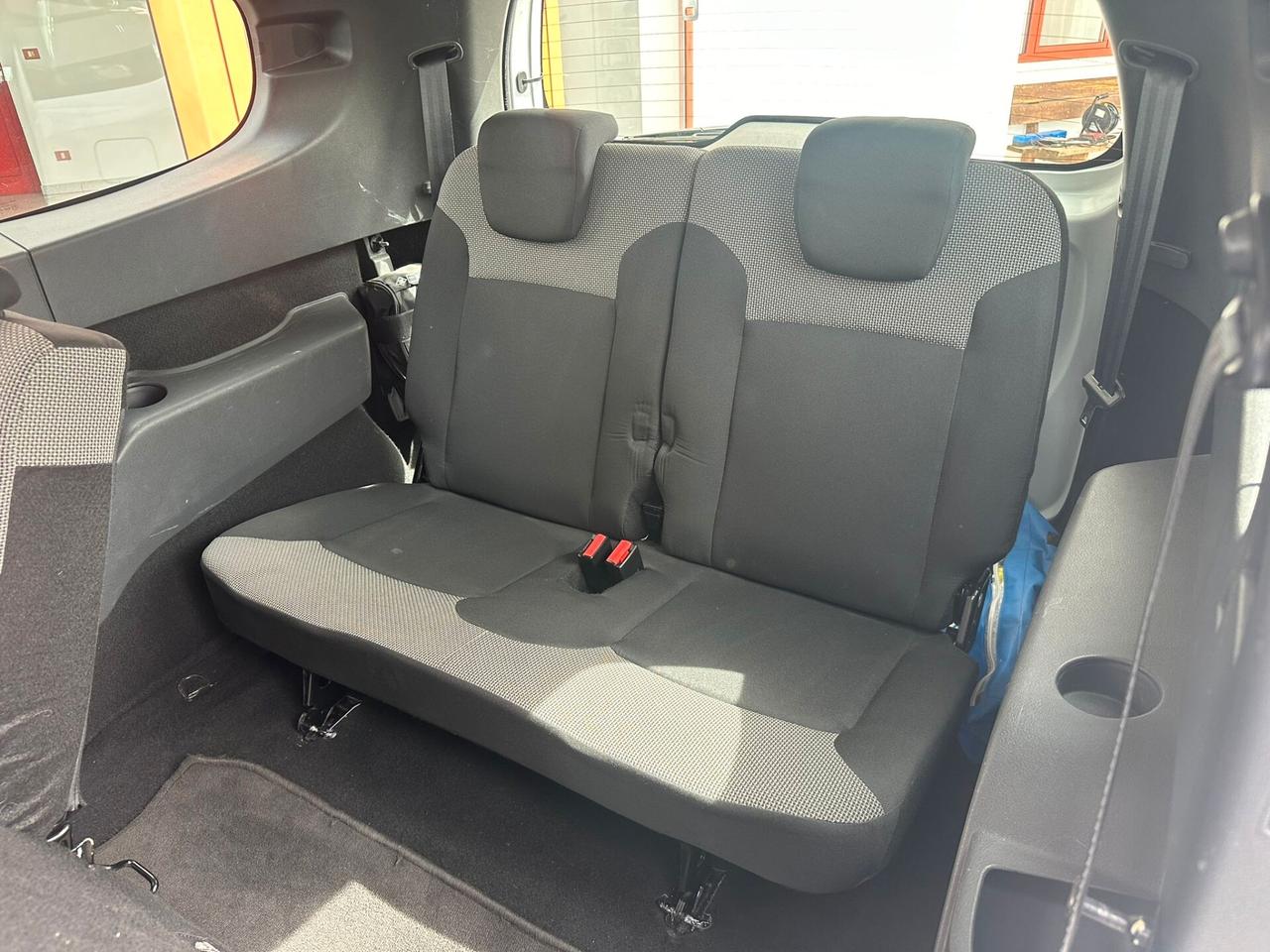 Dacia Lodgy 1.6 100CV Start&Stop 7 posti Lauréate