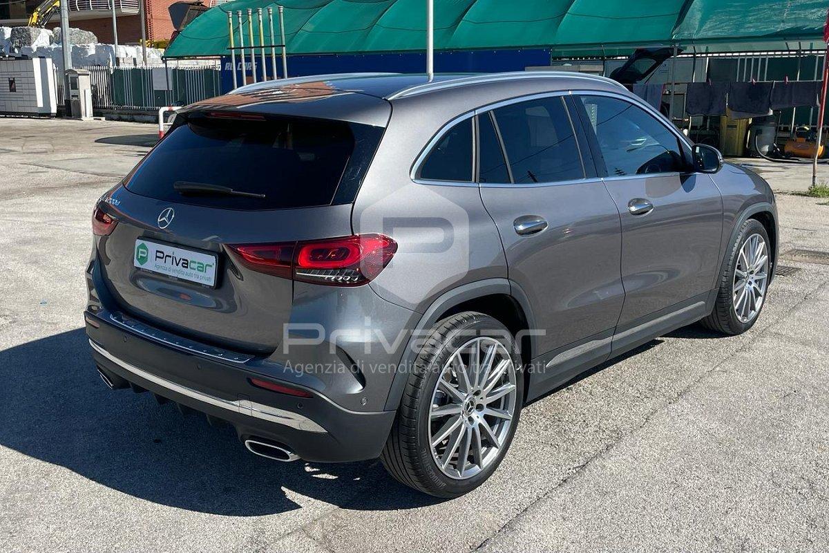 MERCEDES GLA 200 d Automatic Premium