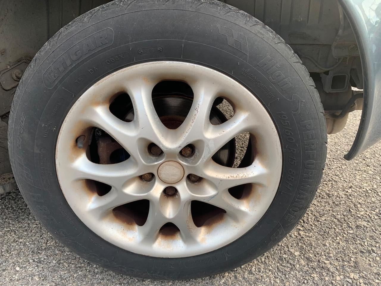 Alfa Romeo 147 1.9 Jtd 140cv 5 porte Distinctive