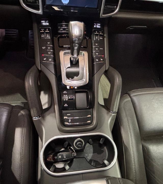 PORSCHE Cayenne 3.0 DIESEL TETTO TAGLIANDI PORSCHE