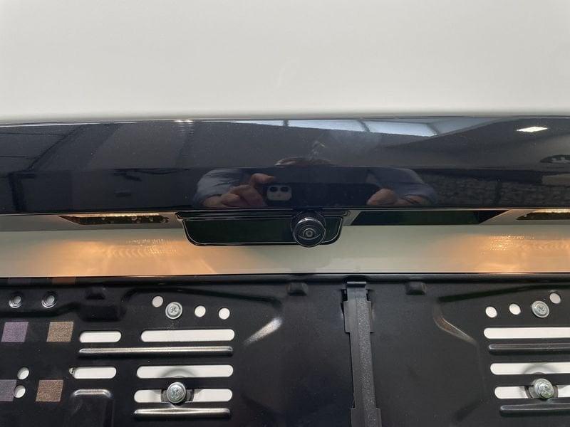 Ford Tourneo Custom 320 2.0 EcoBlue 150CV PL Titanium