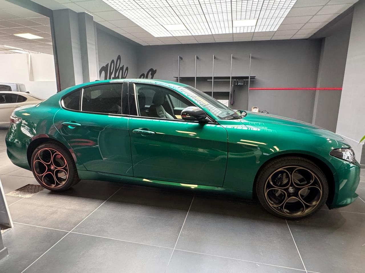 ALFA ROMEO Giulia 2.0 t Intensa Q4 280cv auto