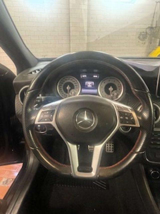 MERCEDES-BENZ A 180 Premium