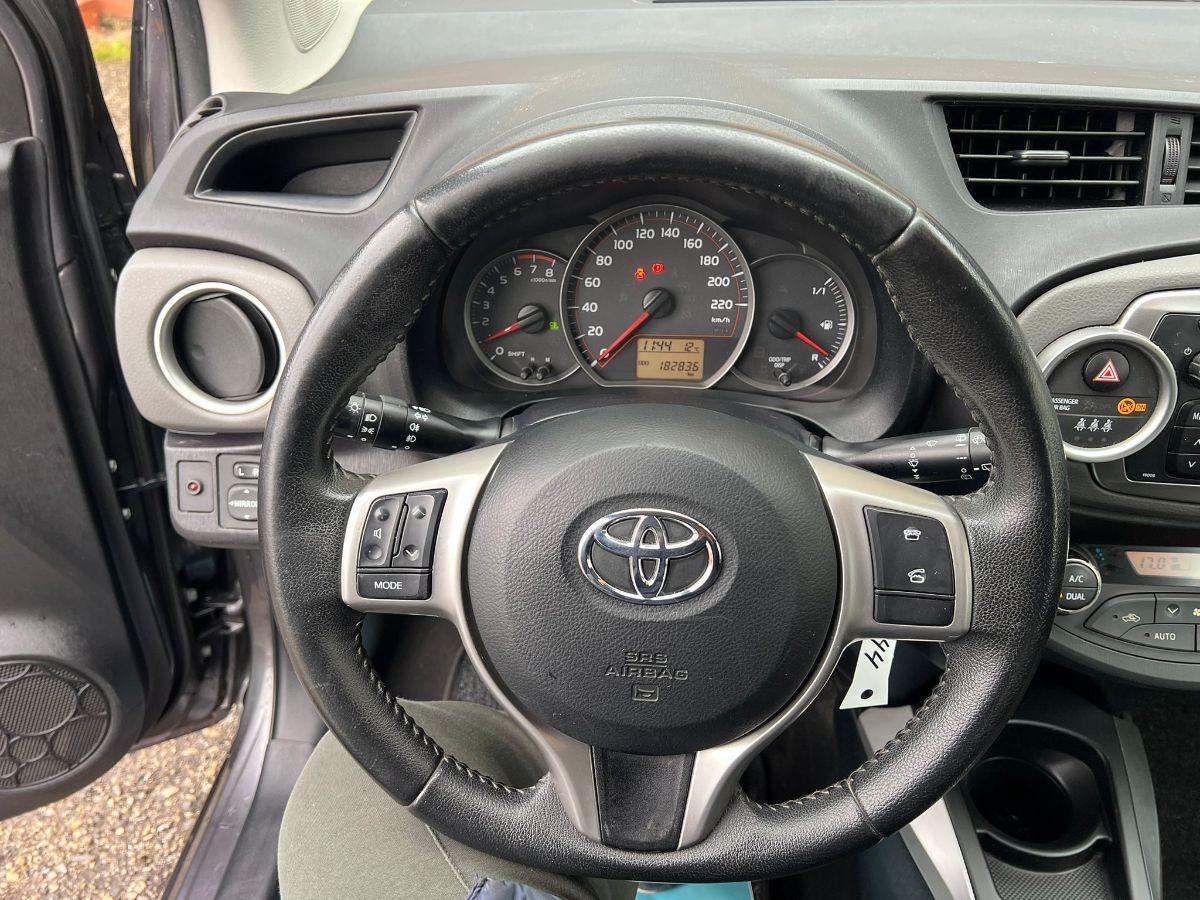TOYOTA - Yaris - 1.0 5p. Lounge