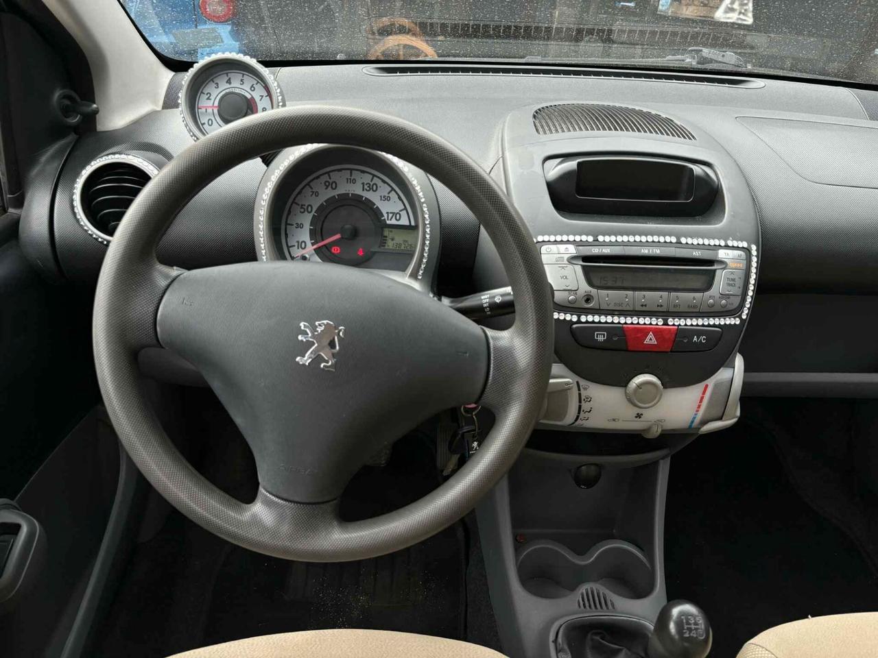 Peugeot 107 1.0 68CV 5p. Urban Move