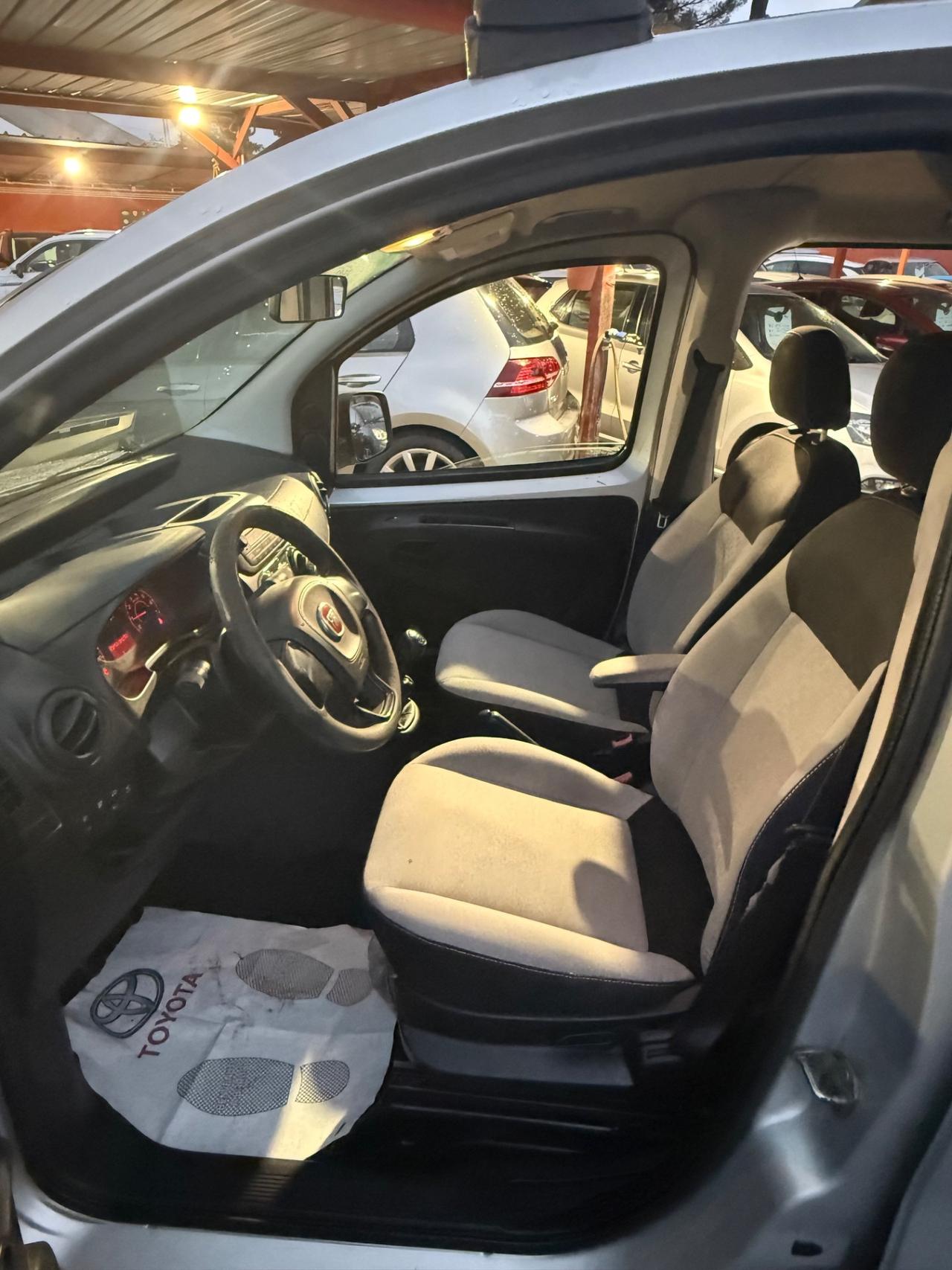 Fiat Qubo 1.3 MJT 95 CV Lounge-rate-permute-E6