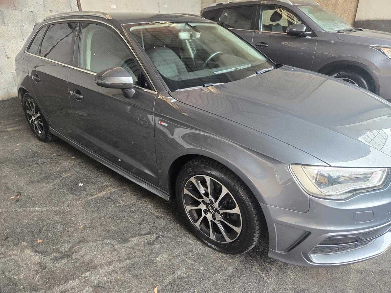 Audi A3 1.6 TDI clean diesel S tronic Admired