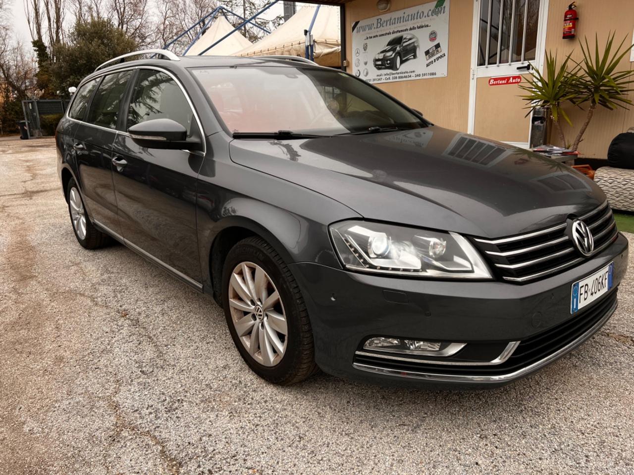 Volkswagen Passat Var. 1.6 TDI Comfortline BM.Tech. FULL OPTIONAL TETTO NAVI LED