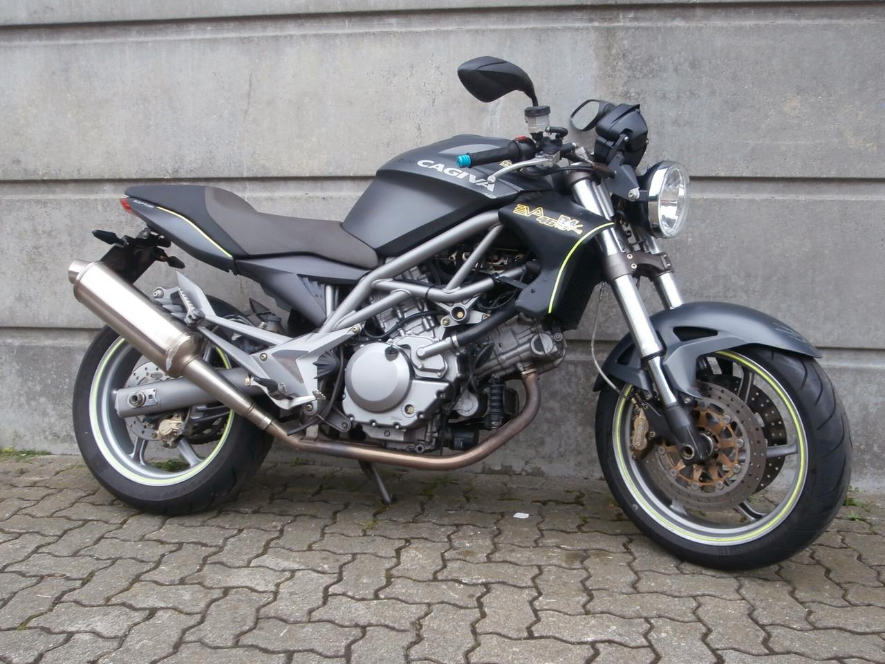 CAGIVA RAPTOR 650 del 2007 compreso trapasso-tagliando-garanzia