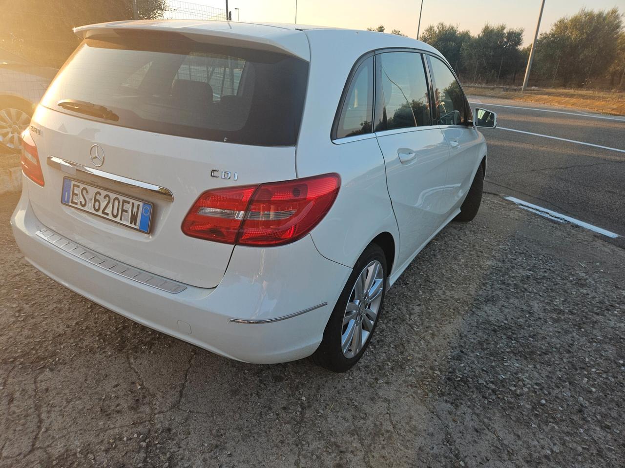 Mercedes-benz B 180 B 180 CDI Automatic Premium