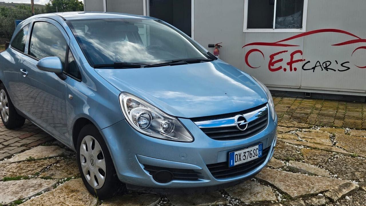 Opel Corsa 1.2 3 porte Sport