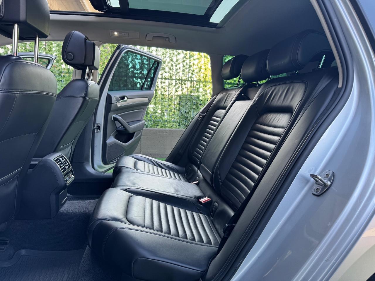 Volkswagen Passat 2.0 TDI 4MOTION Executive BlueMotion Tech.