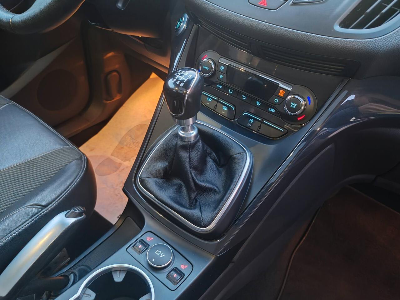 Ford Kuga 2.0 TDCI 120 CV S&S 2WD Titanium