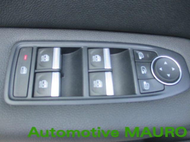 RENAULT Captur Plug-in Hybrid E-Tech 160 CV Intens
