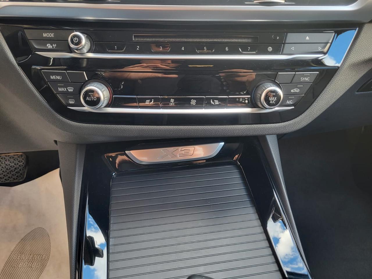 Bmw X3 X-Drive2.0 D XLine 190 CV+Luci Ambiente+Full Led+Navy Plus...
