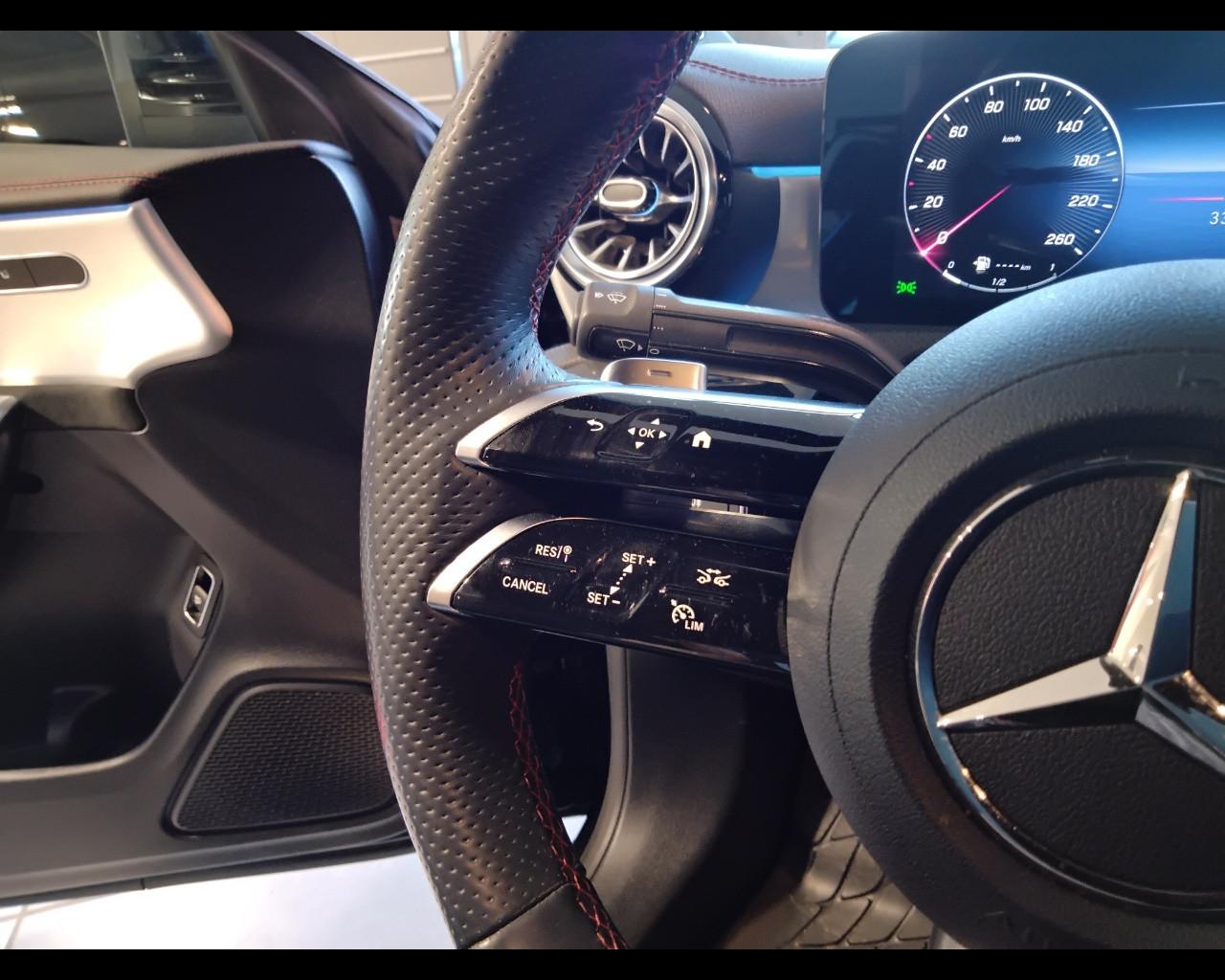 Mercedes-Benz CLA Coupe - C118 2023 - CLA Coupe 200 d AMG Line Advanced Plus auto