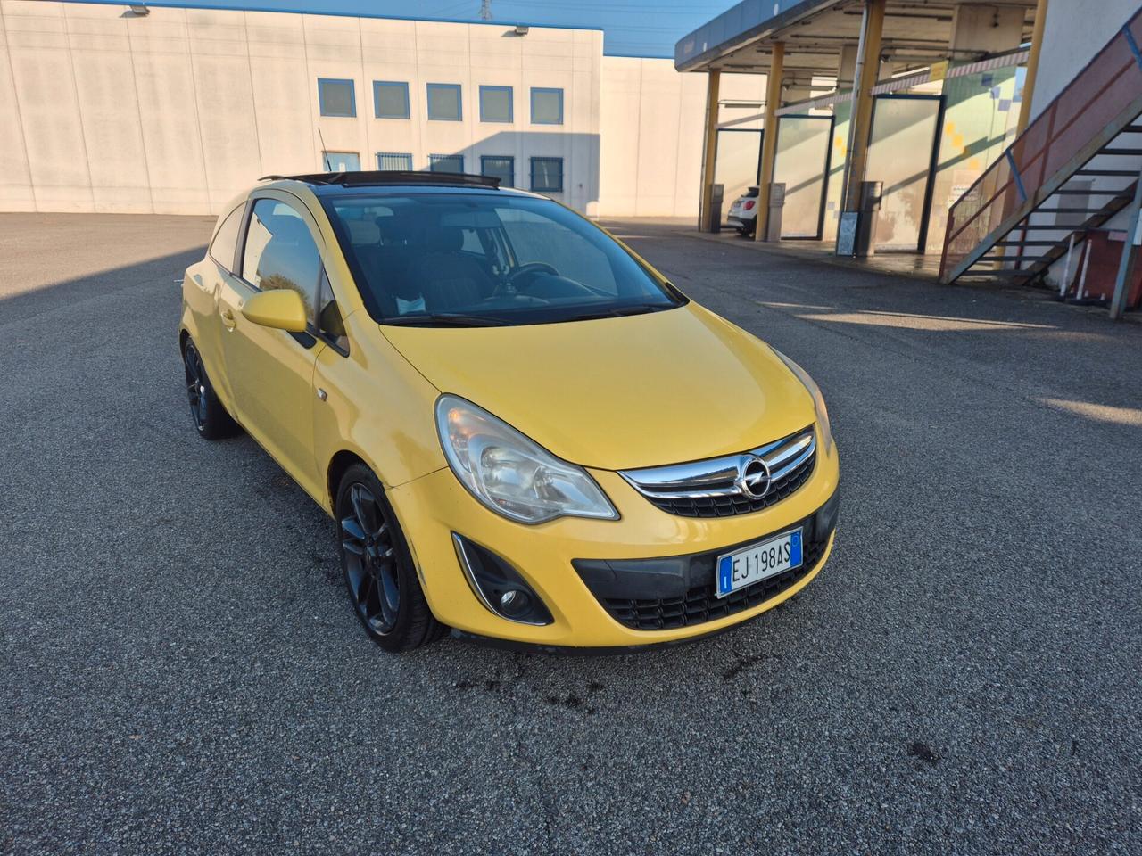 Opel Corsa 1.4 16V 3 porte b-color Euro 5