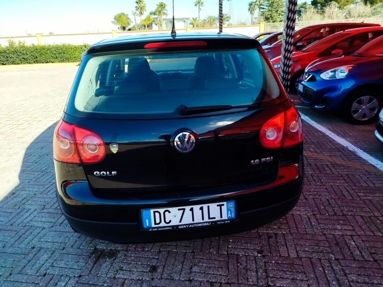 Volkswagen Golf 1.6 16V FSI 5p. Sportline