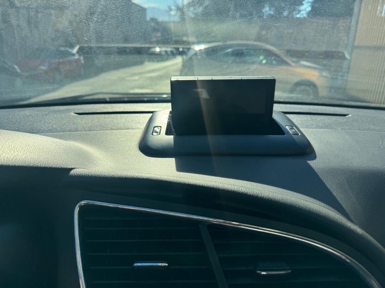 Peugeot 3008 1.6 HDi 110CV cambio robotizzato Premium