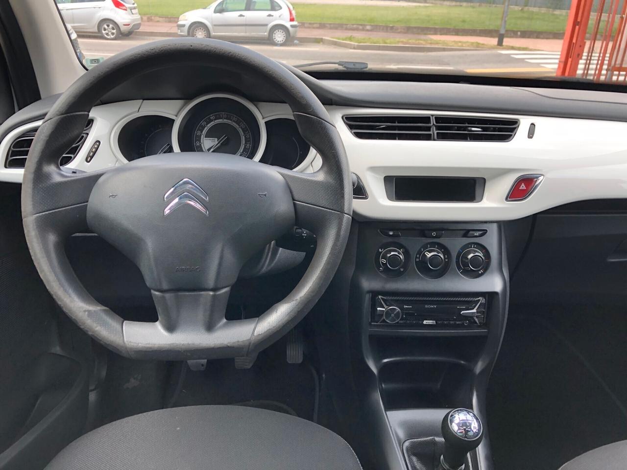 Citroen C3 pure tech 82 live edition