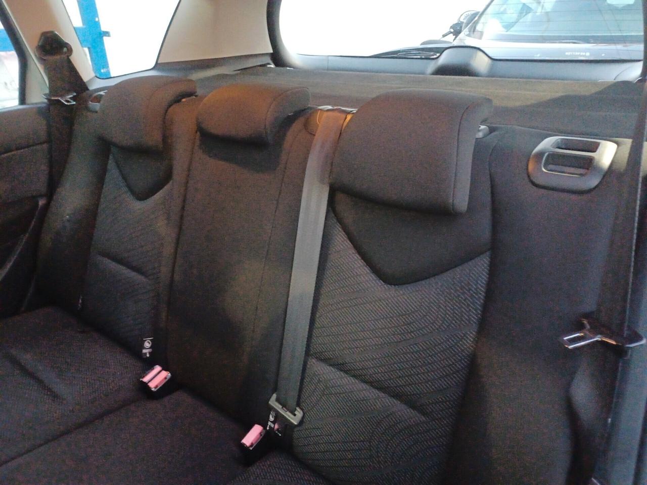 Peugeot 308 1.6 HDi ANNO 2013