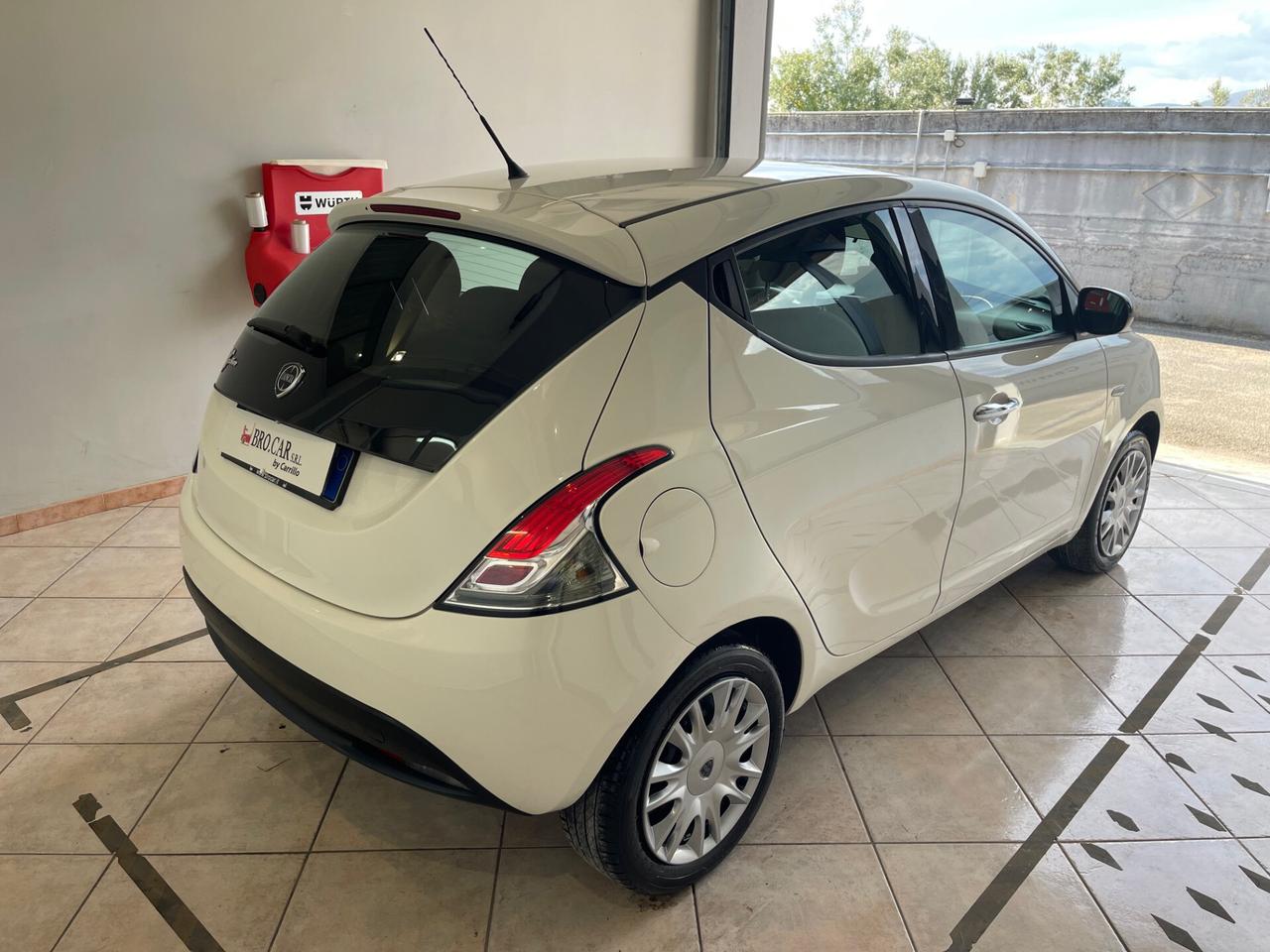 Lancia Ypsilon 1.2 69 CV 5 porte Gold - NO VINCOLO DI FINANZIAMENTO