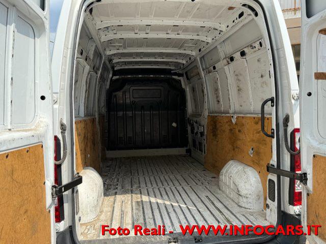 RENAULT Master T35 2.3 dCi 135 CV PASSO LUNGO