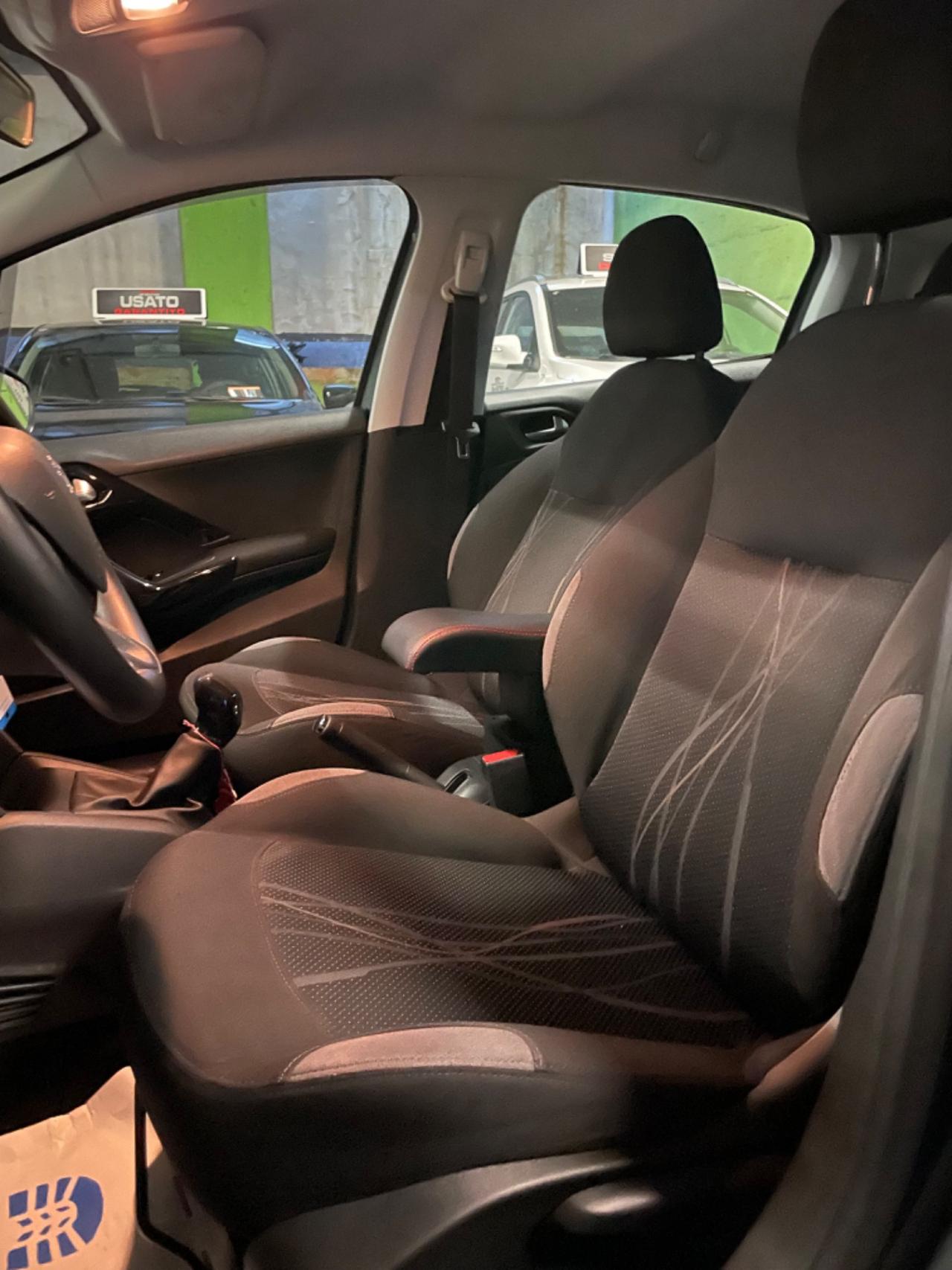 Peugeot 208 1.2 Neopatentati Euro 5