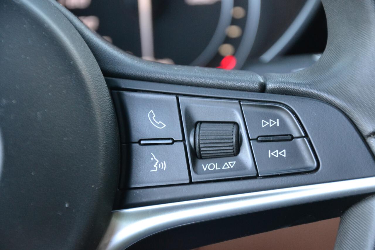 Alfa Romeo Giulia 2.2 180CV SUPER 6M **FULL OPTIONAL**PREZZO VERO**