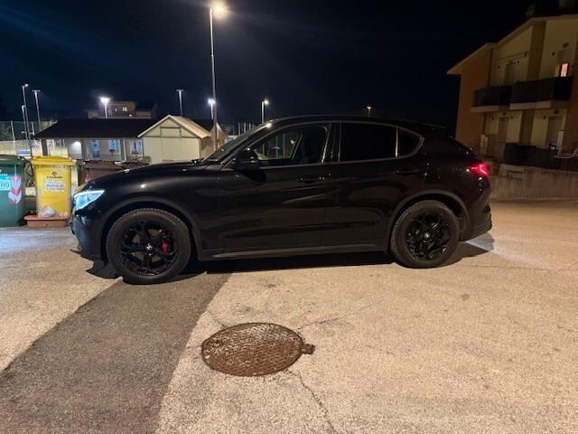 Alfa Romeo Stelvio 2.2 Turbodiesel 160 CV AT8 VAN Business N1 AUTOCARRO