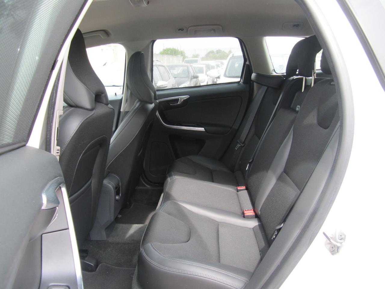 Volvo XC 60 D4 Geartronic Momentum - AUTOMATICA