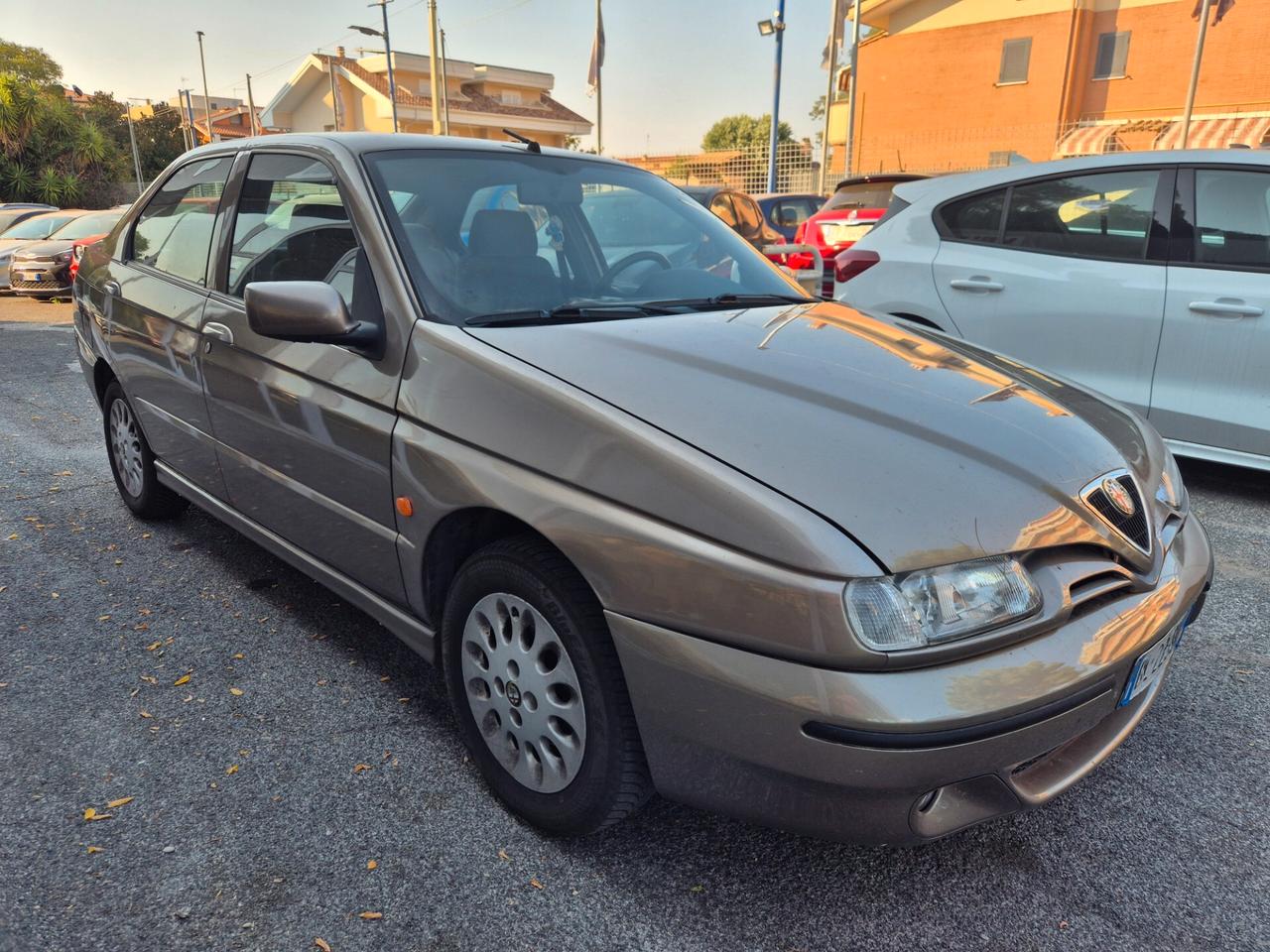Alfa Romeo 146 1.6i 16V Twin Spark cat L