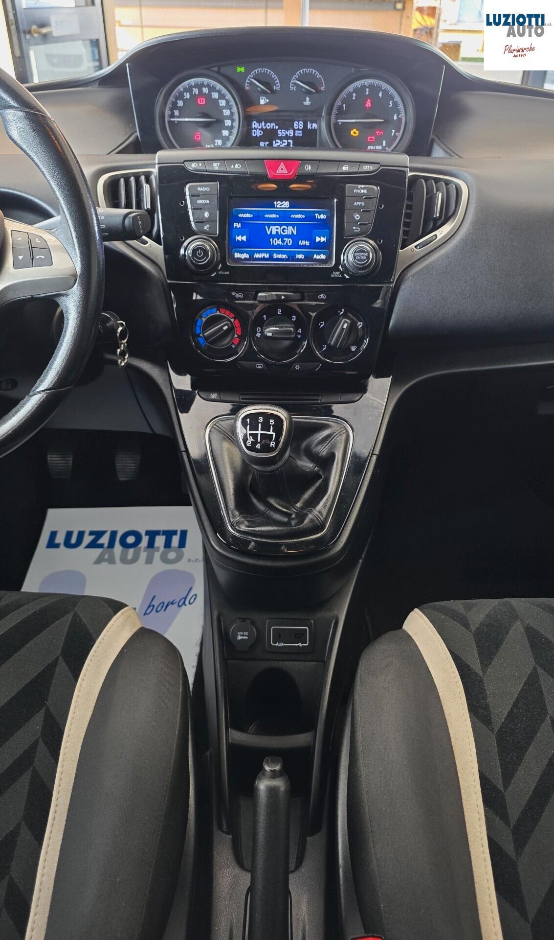 Lancia Ypsilon 1.2 69 CV 5 porte Gold