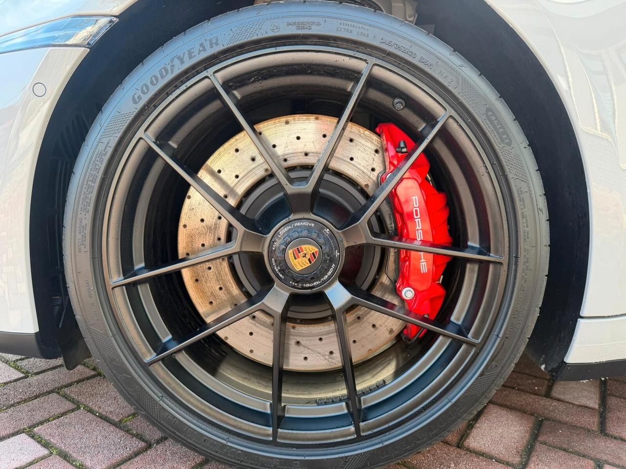 Porsche 911 Targa 4 GTS ACCONTO E 77.000 NOLEGGIO CON RISCATTO NO SCORING