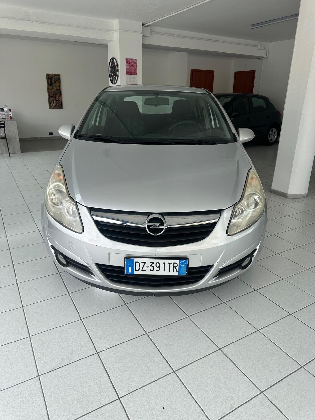 Opel Corsa 1.2 5 porte Easytronic Cosmo