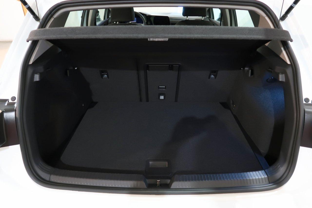 Volkswagen Golf 1.5 etsi evo Life 130cv dsg