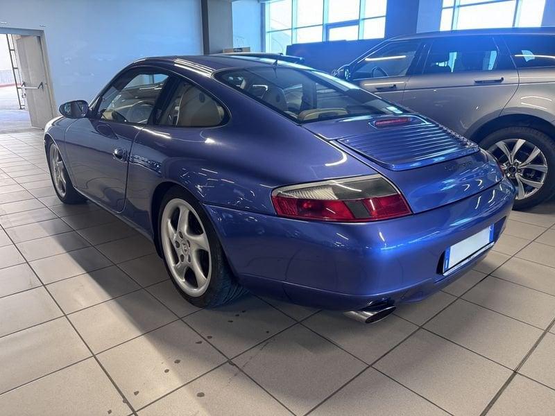 Porsche 911 Carrera