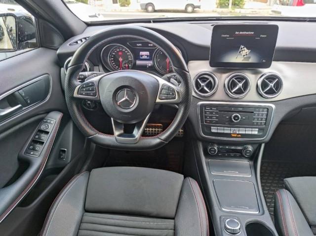 Mercedes Classe GLA 200 d Premium 4matic auto