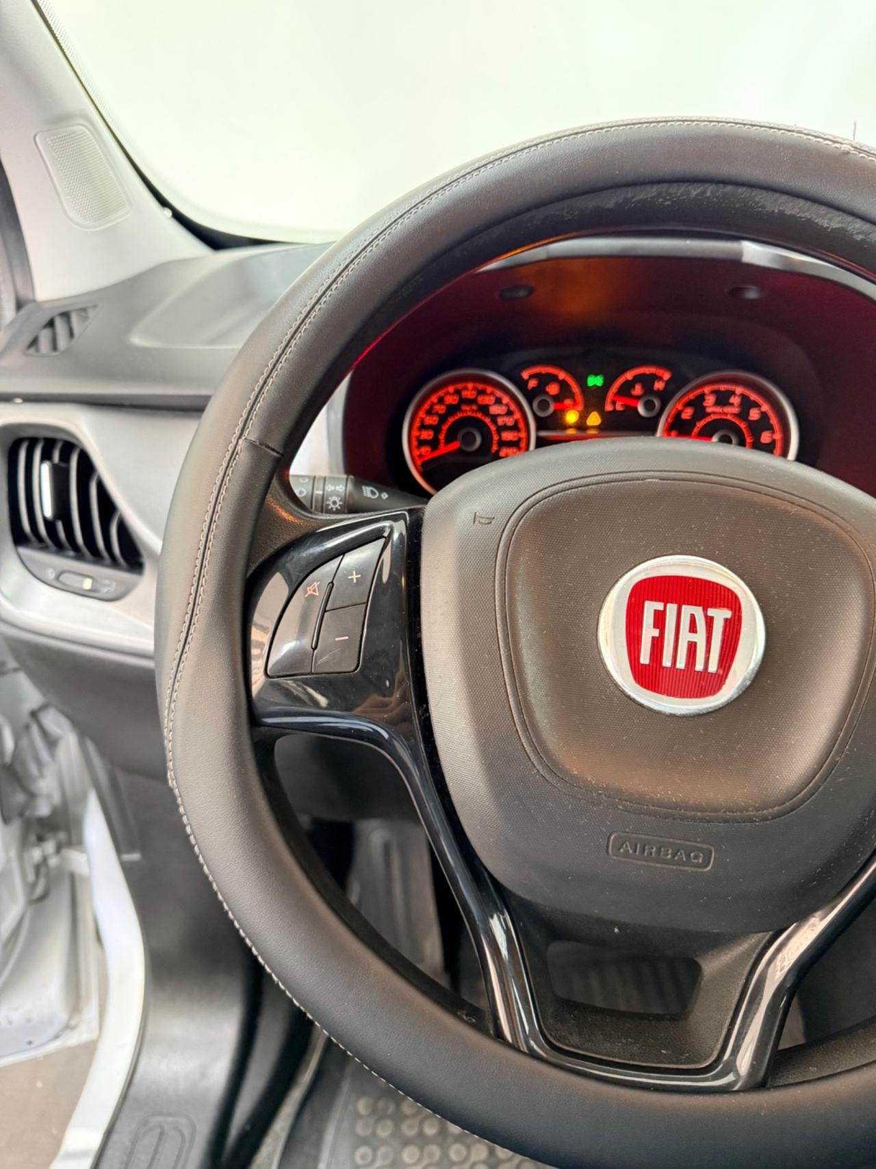 Fiat Doblo Doblò 1.6 MJT 16V 105CV Lounge Neopatentati Euro 5B