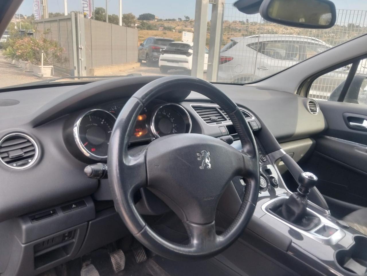 Peugeot 3008 1.6 HDI 112CV TECNO