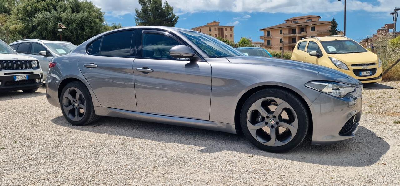 GIULIA 2.2 JTM 180 CV AT8 SPORT EDITION PAERI AL NUOVO
