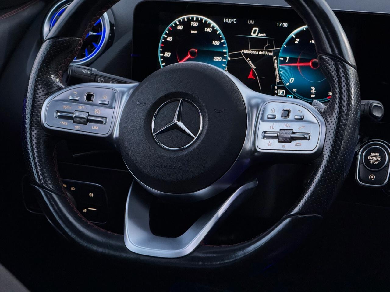 Mercedes-Benz GLA 200 d Premium AMG TETTO