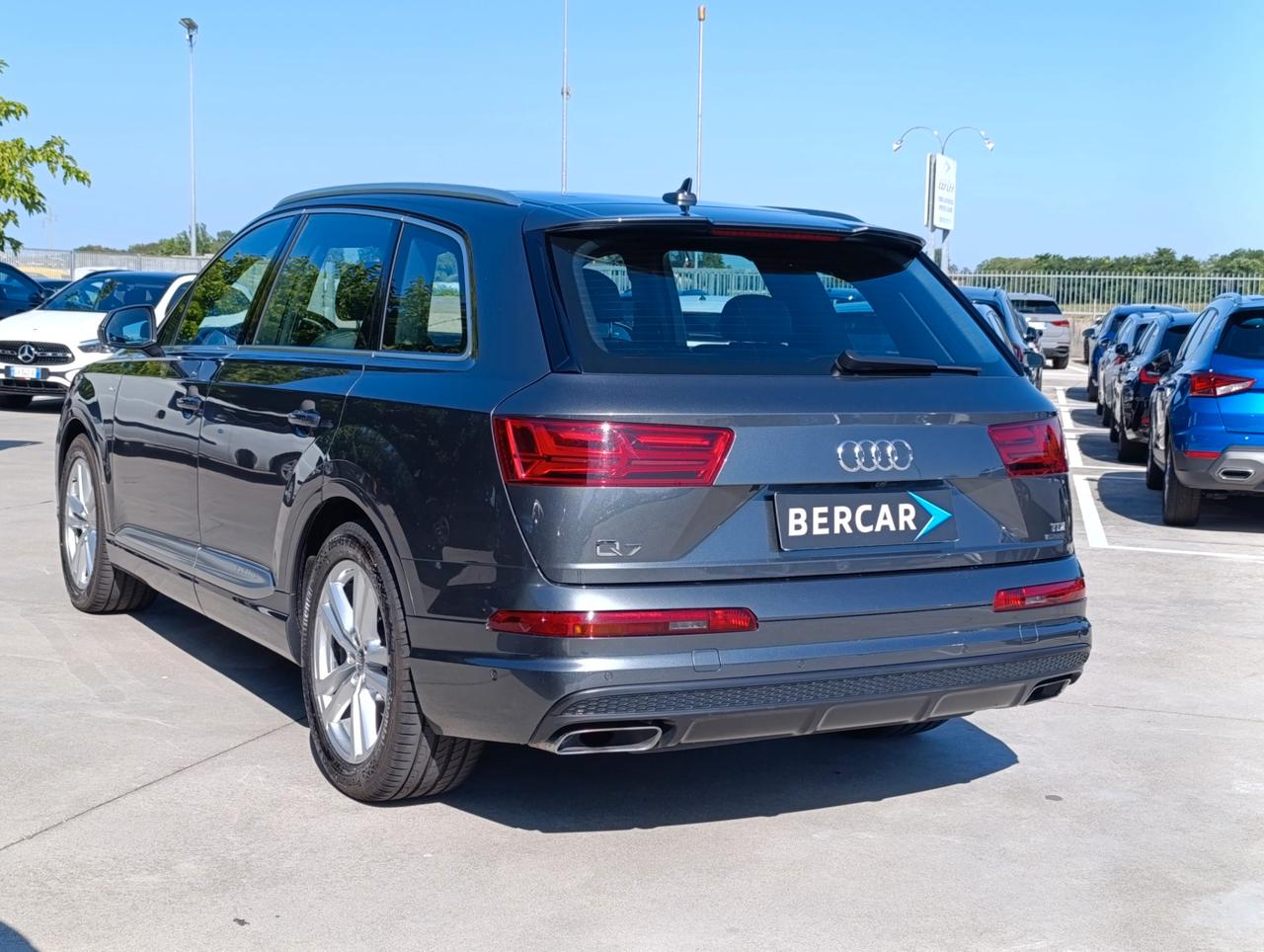 Audi Q7 3.0 tdi ultra Business Plus quattro tiptronic