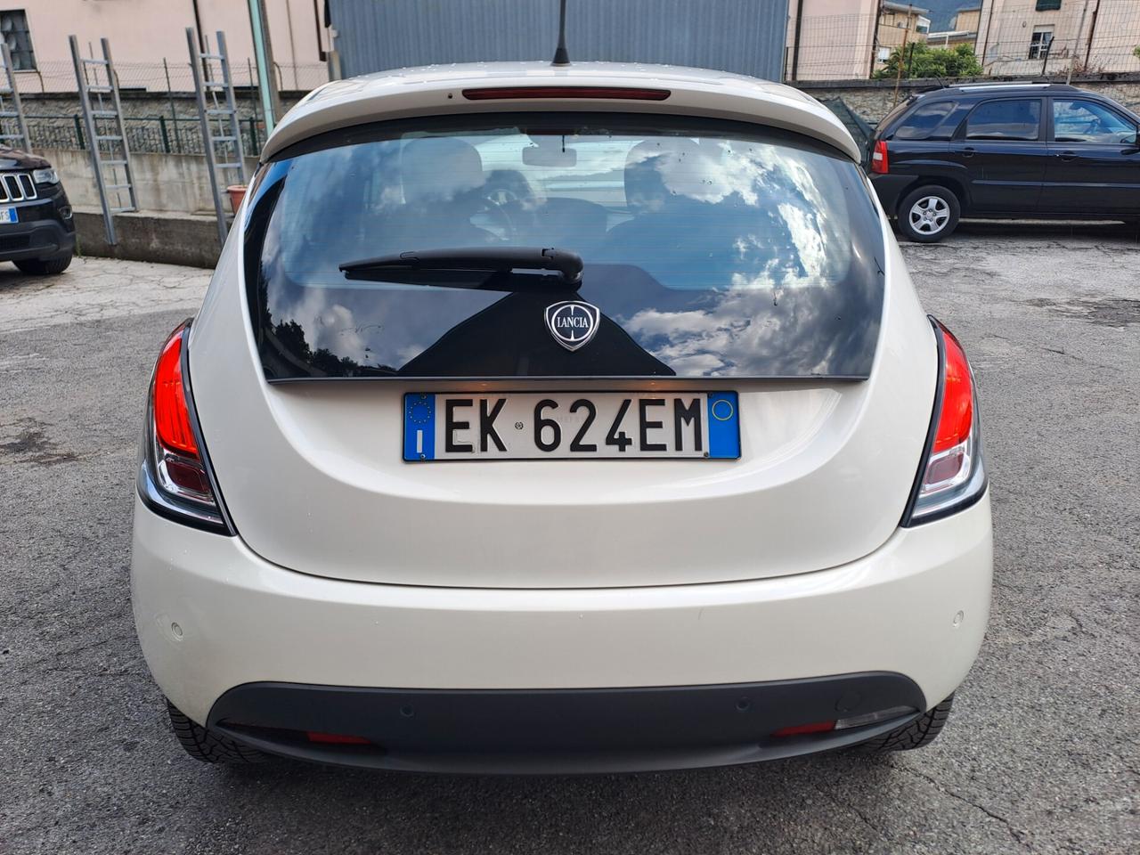 LANCIA YPSILON 1.2 BENZINA *OK NEOPATENTATI*