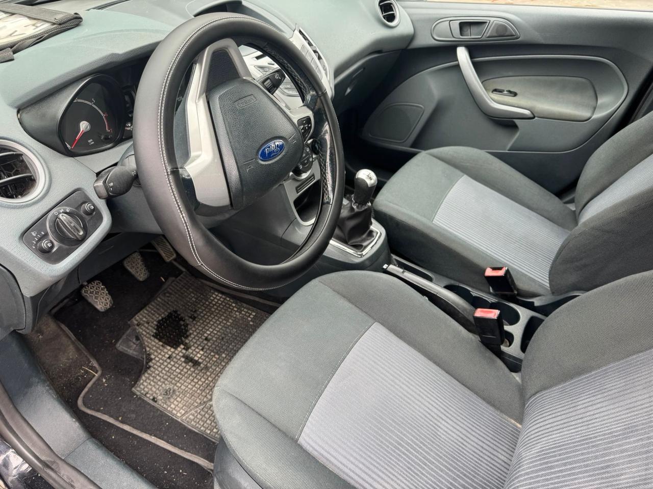 Ford Fiesta 1.2 82 CV 5 porte Titanium neopatentati