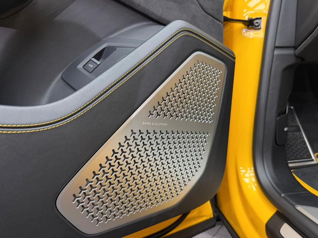 Lamborghini Urus 4.0 (878)