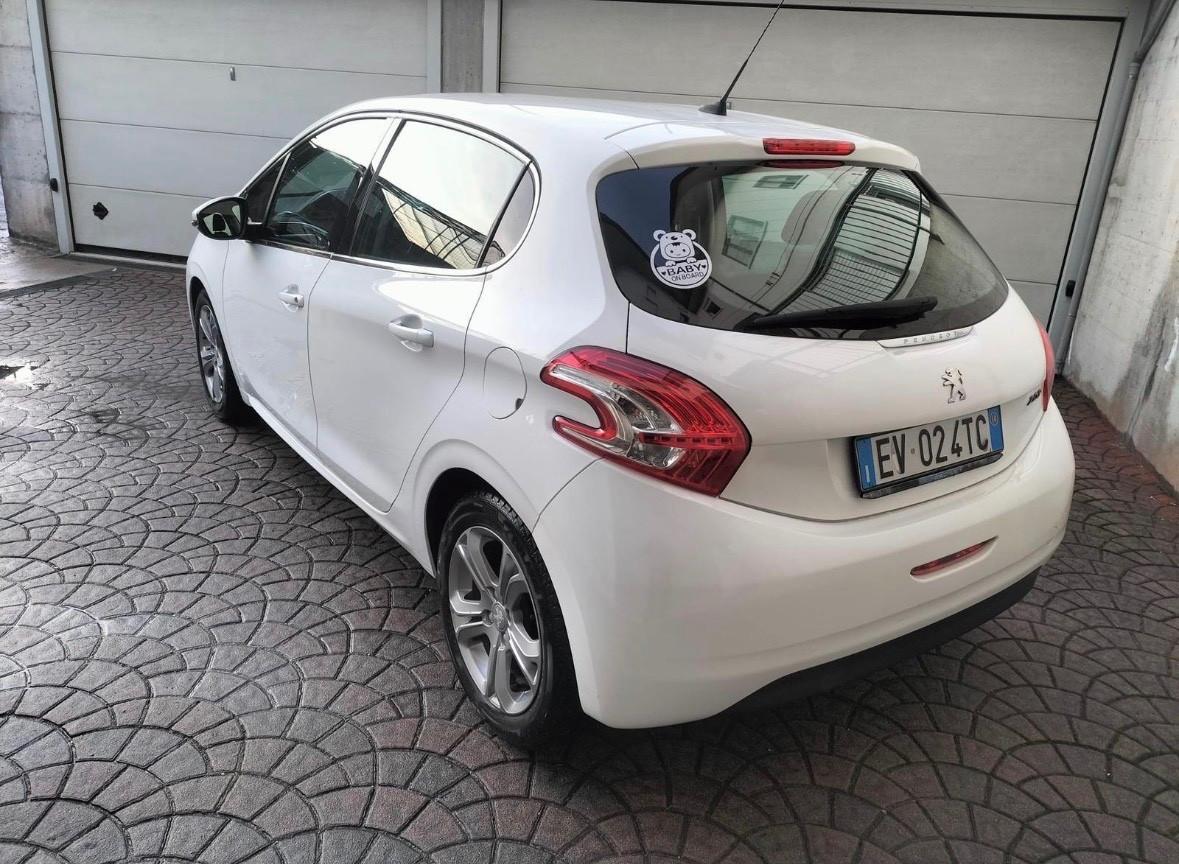 Peugeot 208 1.2 VTi 82 CV 5 porte Active