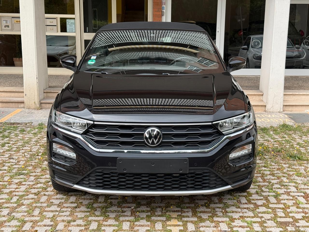 Volkswagen T-Roc 1.0 Cabrio Style Prezzo reale Navi